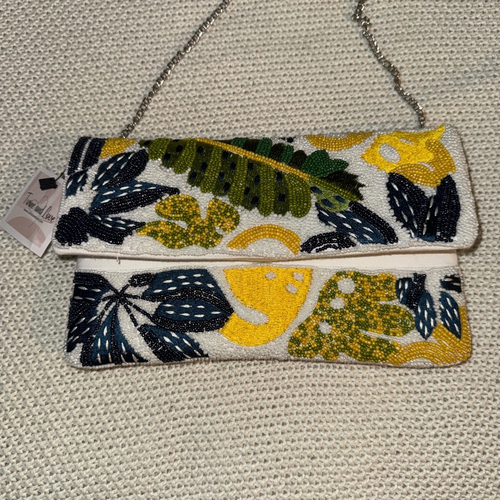 Floral Beaded Patterned Clutch Bag